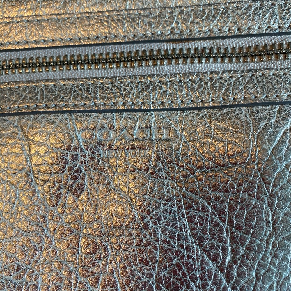 Authentic Coach Clutch - Picture 5 of 8